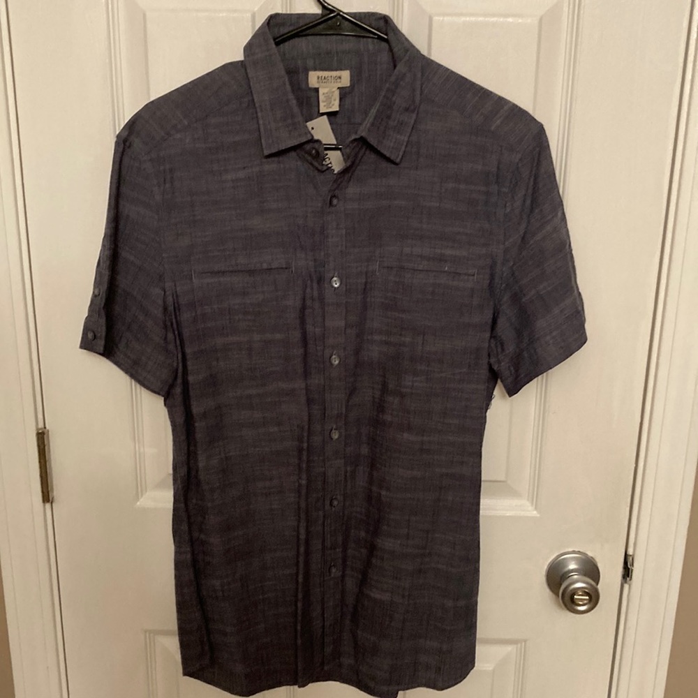 Mens short sleeve button down shirt size small